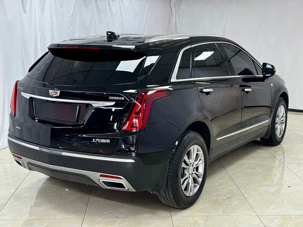 Cadillac XT5 2022 — фото 4
