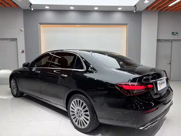 Mercedes-Benz E-Class 2022