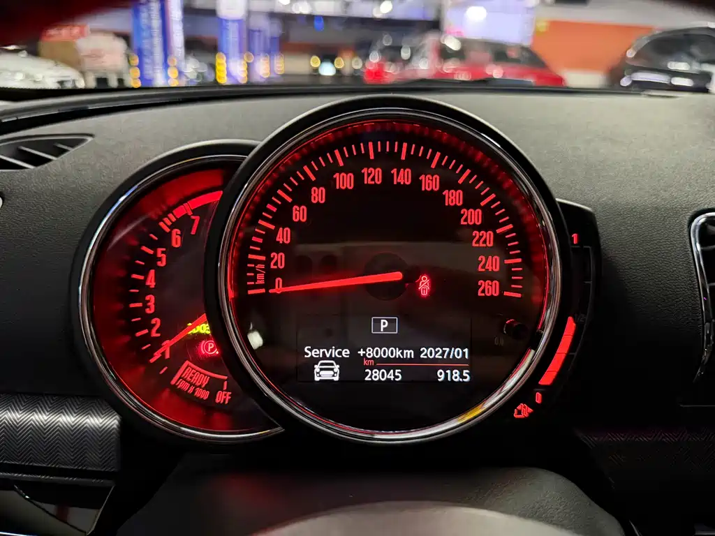 MINI Clubman 2019 — фото 9