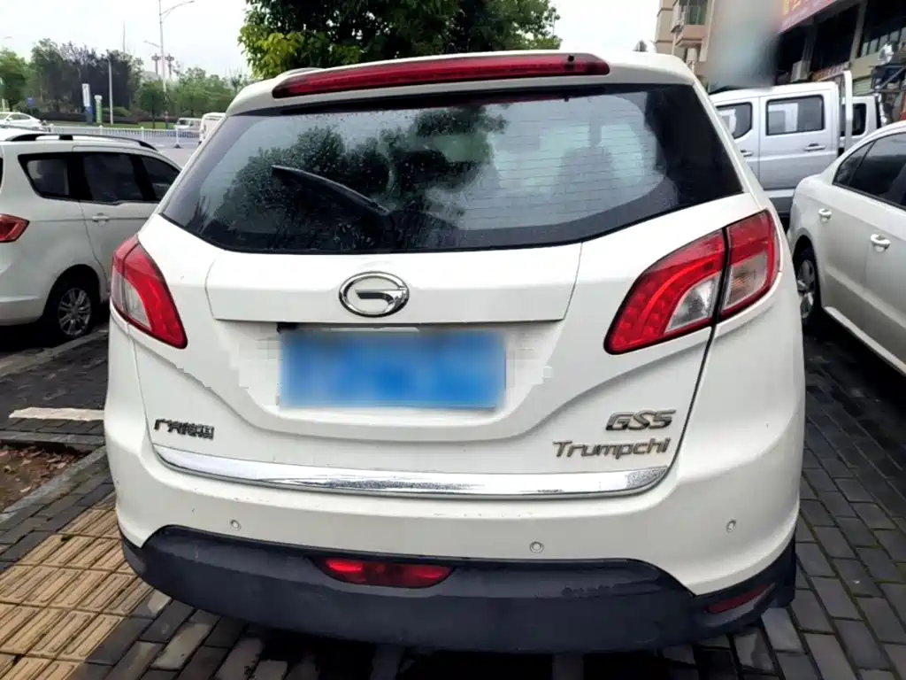 GAC Motor Trumpchi GS5 2015 — фото 6