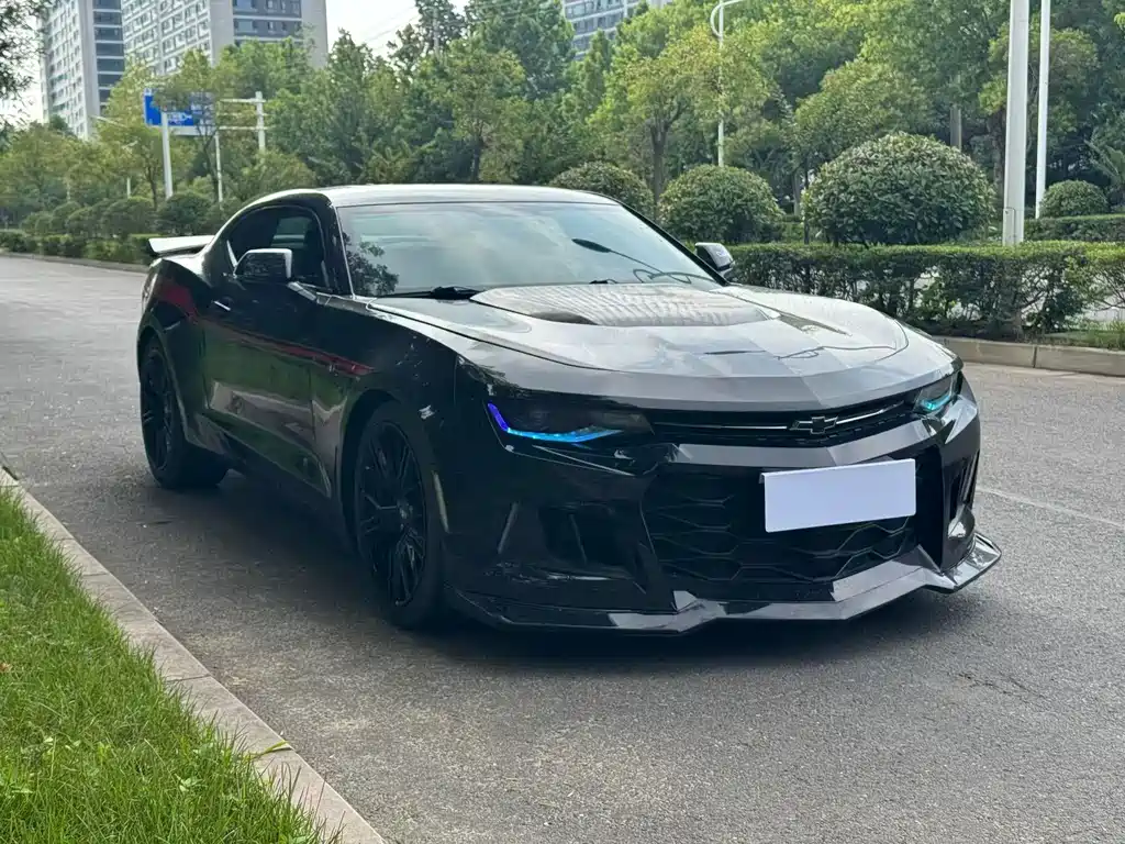 Chevrolet Camaro 2018 — фото 3