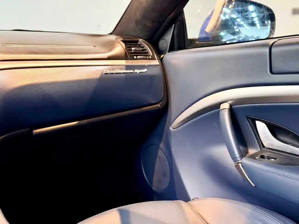 Maserati Granturismo 2013 — фото 17