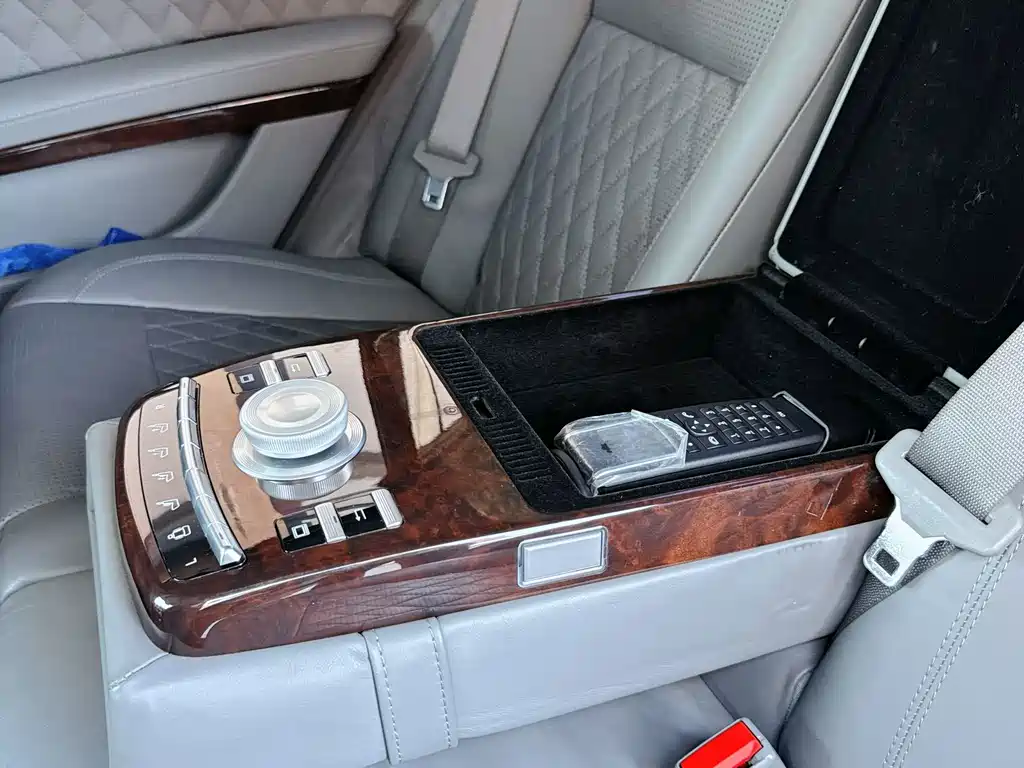 Mercedes-Benz S-Class AMG 2009 — фото 12