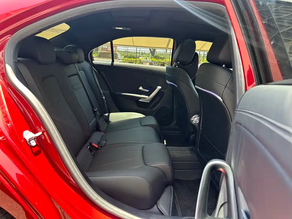 Mercedes-Benz A-Class 2021 — фото 14