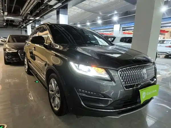 Lincoln MKC 2019