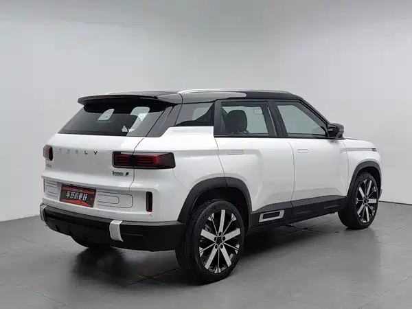 Geely ICON 2022