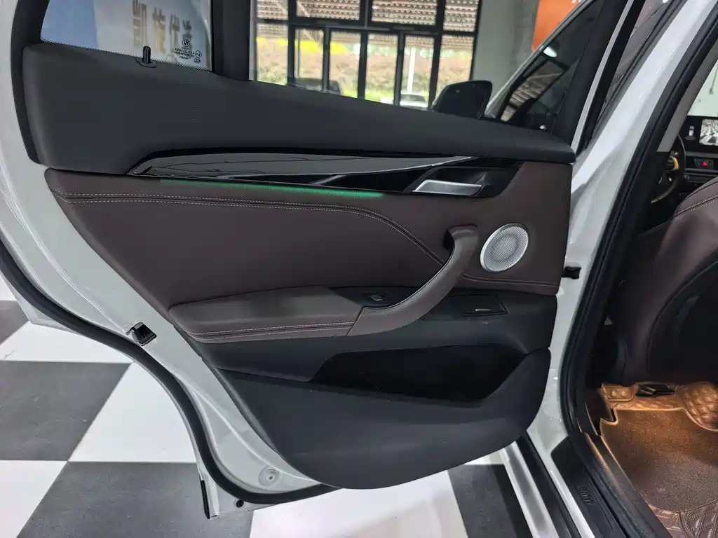 BMW X1 2022 — фото 16