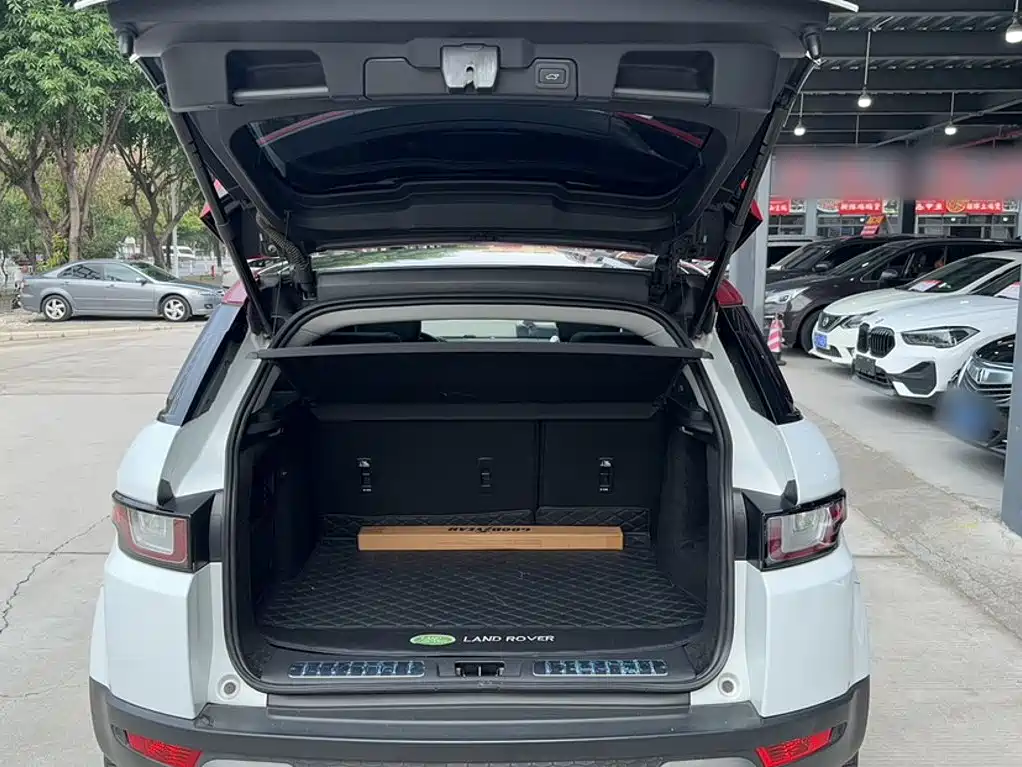 Land Rover Range Rover Evoque 2018 — фото 25