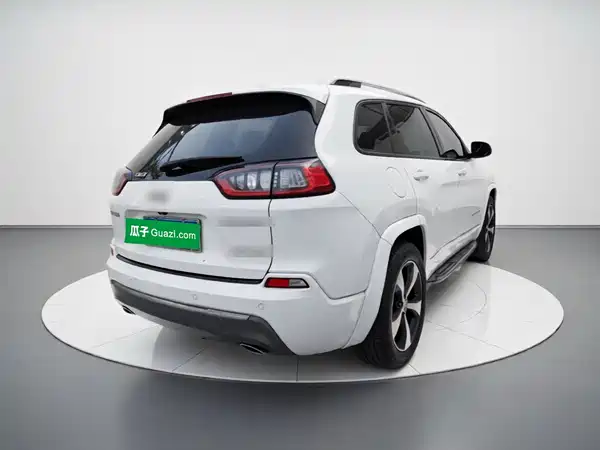 Jeep Cherokee 2020