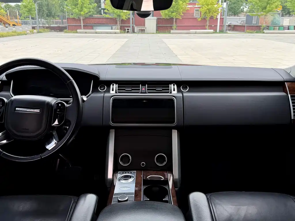 Land Rover Range Rover 2020 — фото 9