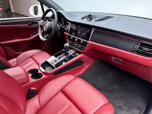 Porsche Macan 2024