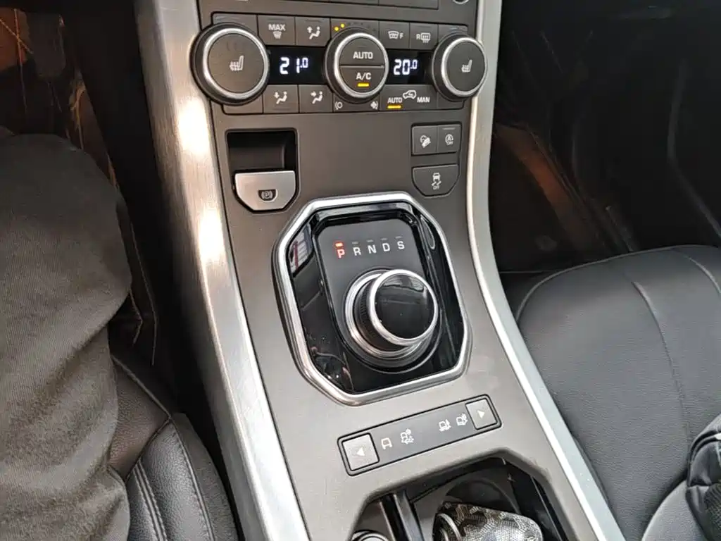 Land Rover Range Rover Evoque 2018 — фото 6