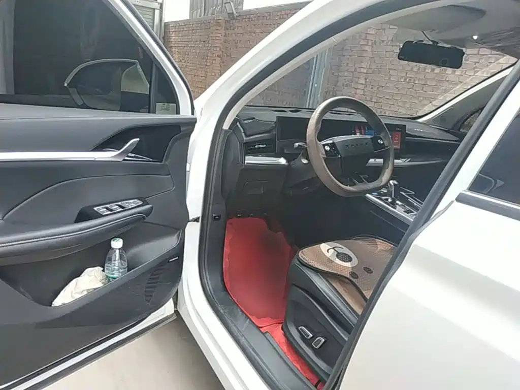 Roewe RX5 MAX 2023 — фото 16