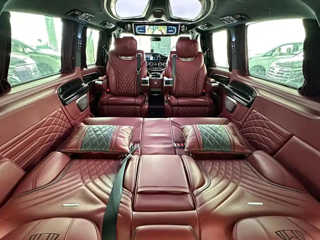 Mercedes-Benz Vito 2023 — фото 24