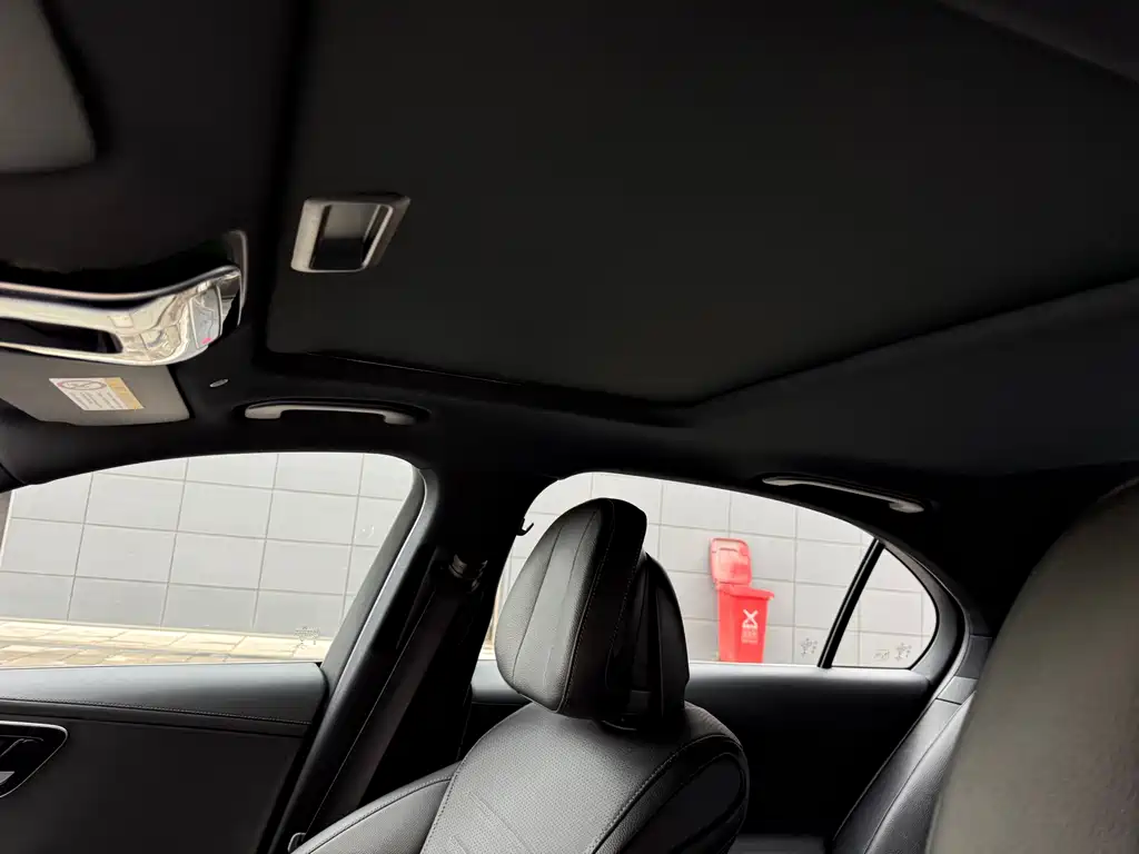 Mercedes-Benz C-Class 2022 — фото 29