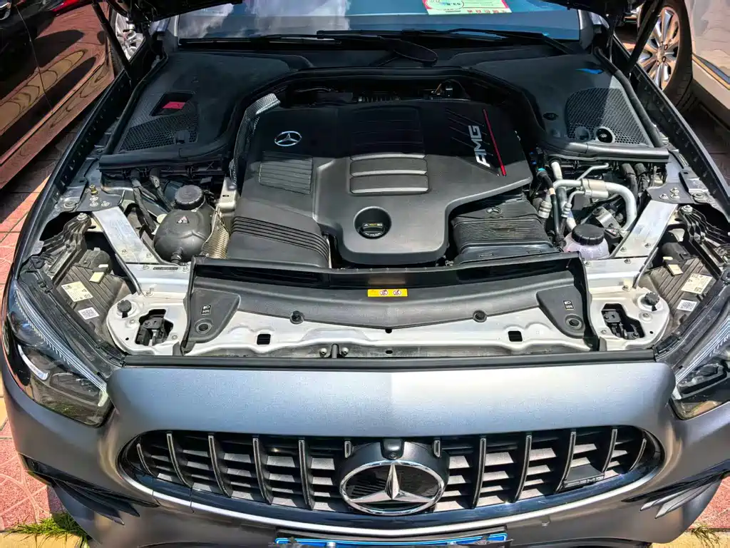 Mercedes-Benz E-Class AMG 2022 — фото 11