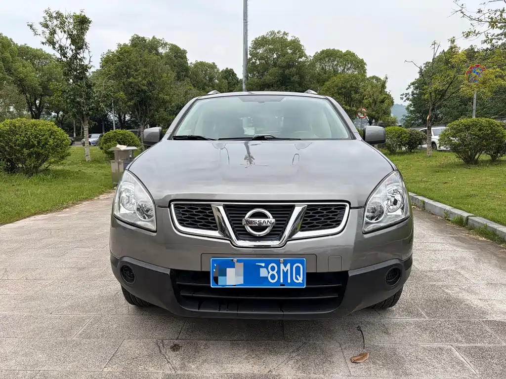 Nissan Qashqai 2011 — фото 2