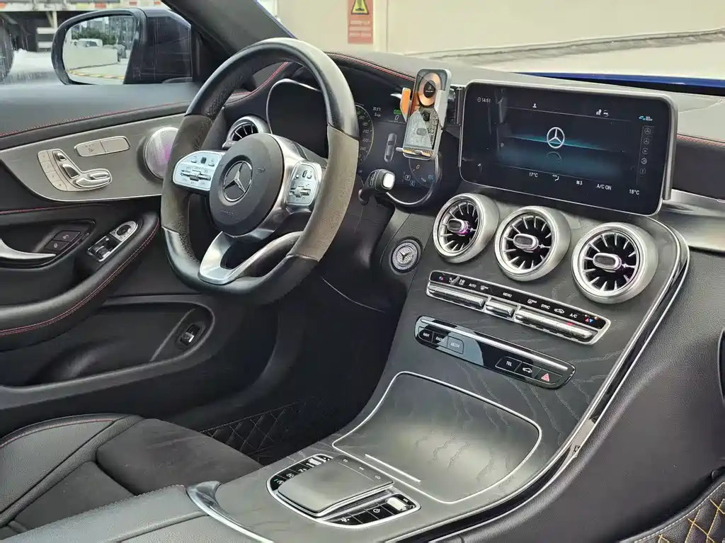 Mercedes-Benz C-Class 2023 — фото 8