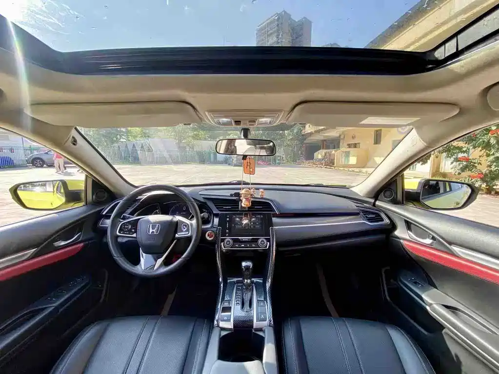 Honda Civic 2020 — фото 13