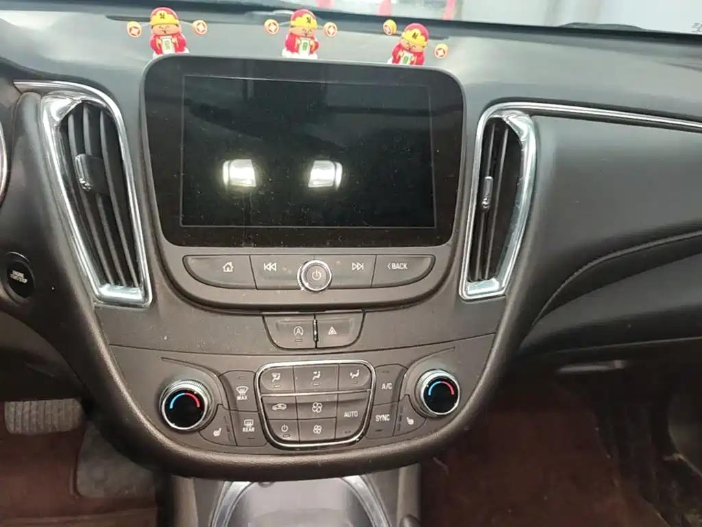 Chevrolet Malibu XL 2022 — фото 13