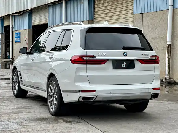 BMW X7 2019
