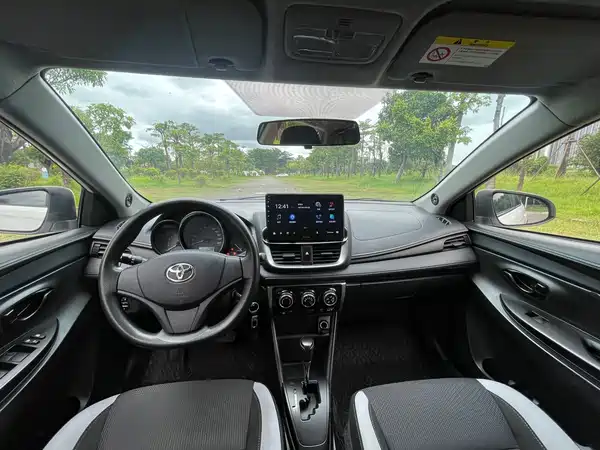 Toyota Yaris L 2020