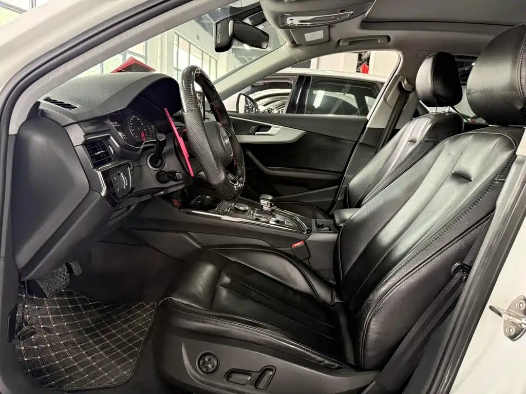 Audi A4L 2018