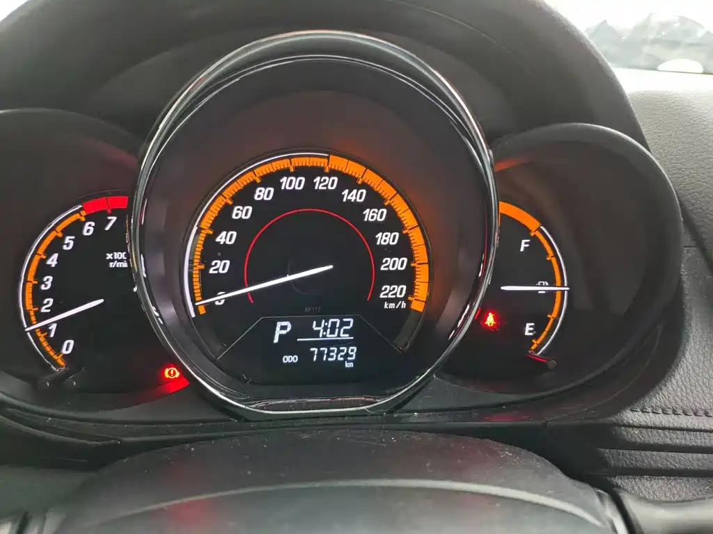 Toyota Yaris L 2021 — фото 21