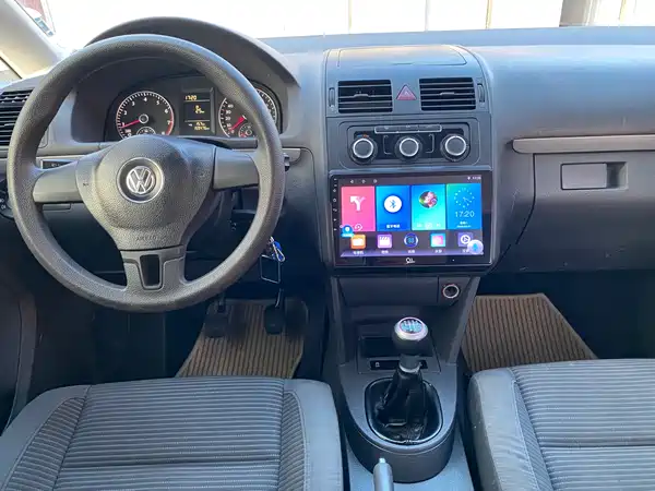 Volkswagen Touran 2015