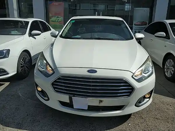 Ford Escort 2016