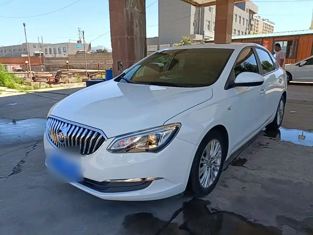 Buick Excelle 2016 — фото 1