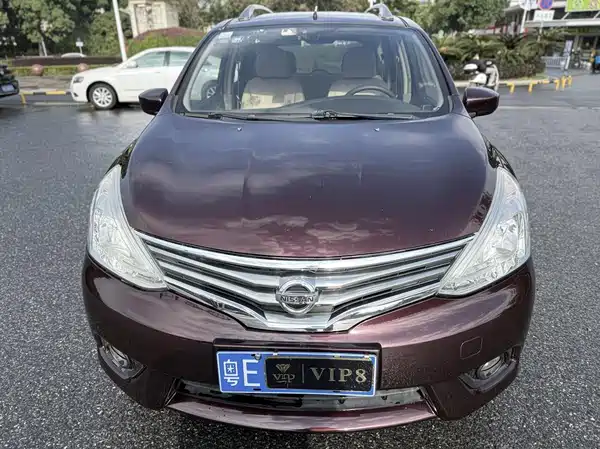 Nissan Livina 2013