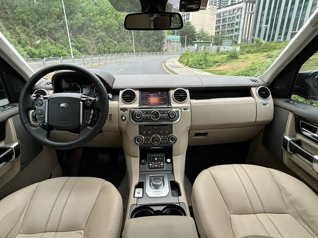Land Rover Discovery 2013 — фото 7