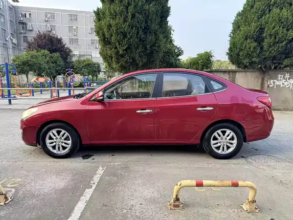 Hyundai Yuedong 2011
