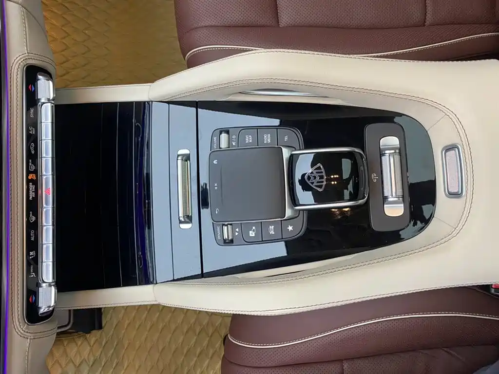 Mercedes-Benz GLS 2023 — фото 20