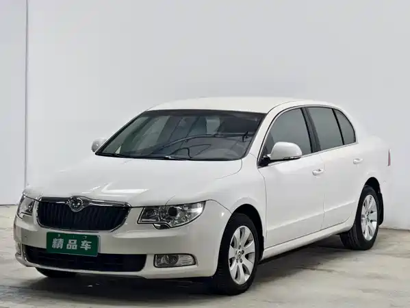Skoda Superb 2011