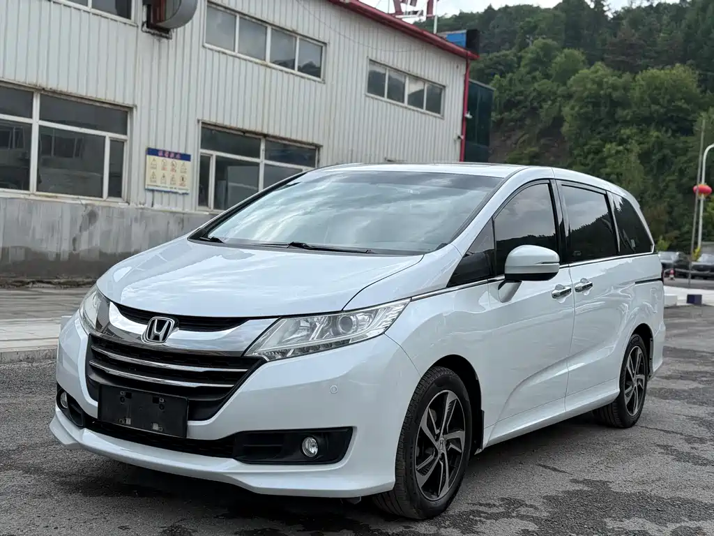 Honda Odyssey 2017 — фото 2