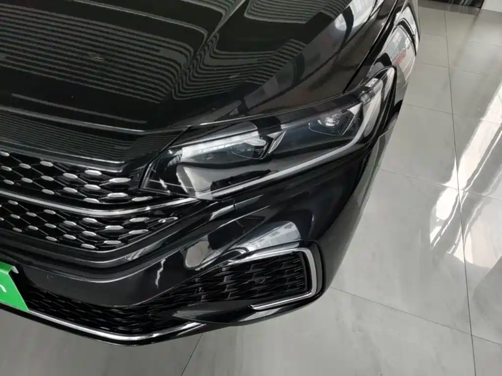 Volkswagen Passat 2023 — фото 24