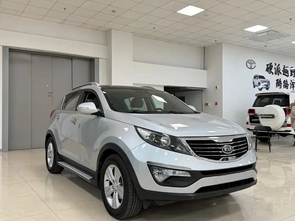 Kia Sportage 2012 — фото 2