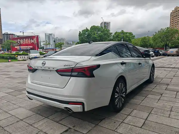 Nissan Teana 2023