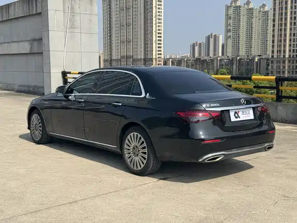 Mercedes-Benz E-Class 2023