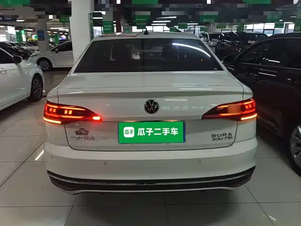Volkswagen Bora 2023