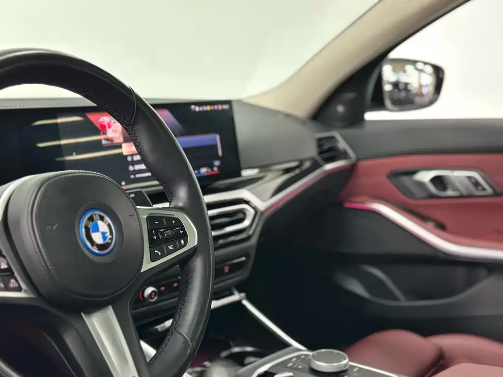 BMW i3 2023 — фото 10