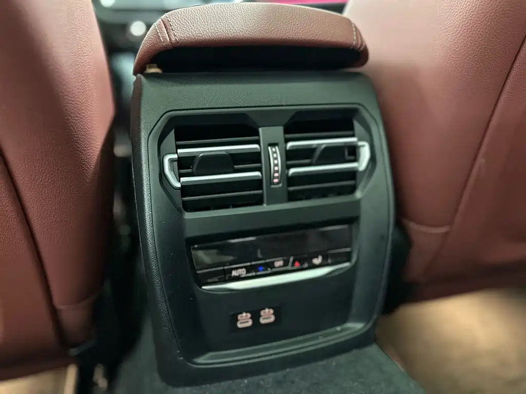 BMW i3 2023 — фото 28