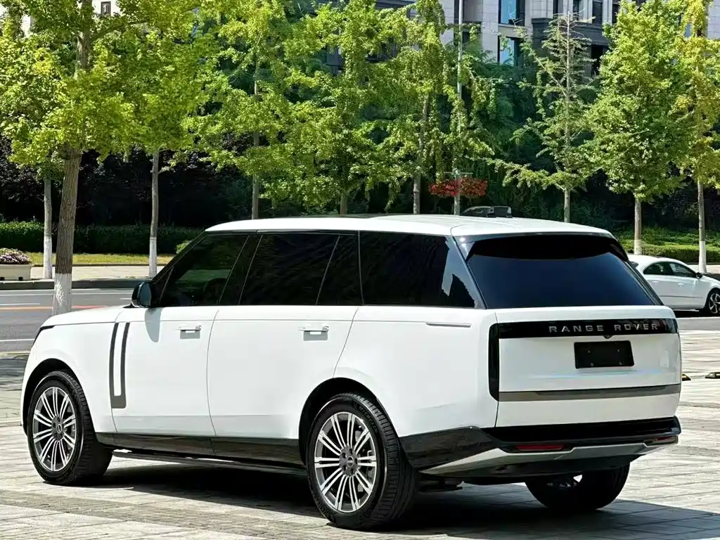 Land Rover Range Rover 2023 — фото 3