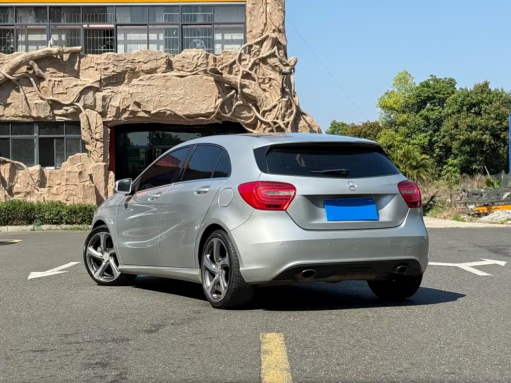 Mercedes-Benz A-Class 2013 — фото 3