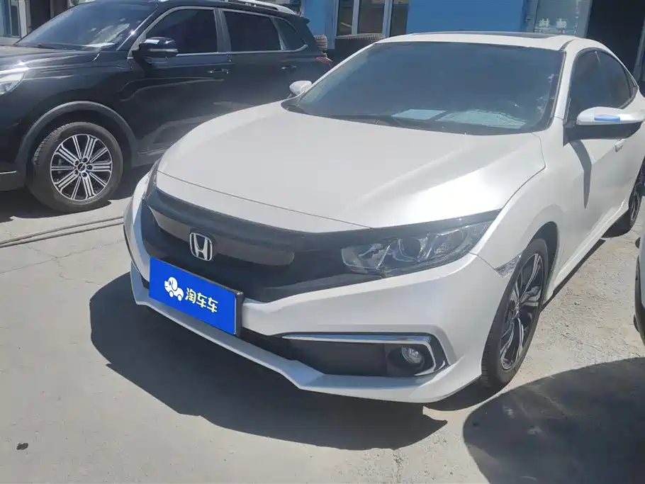 Honda Civic 2019 — фото 1