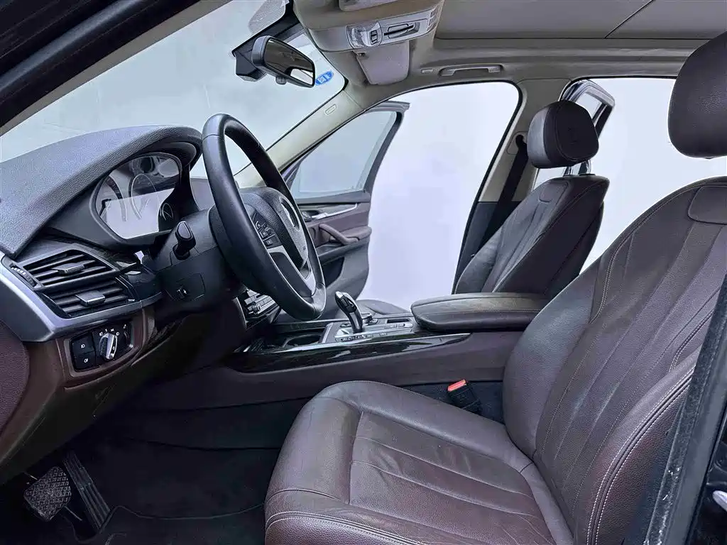 BMW X5 2015 — фото 11