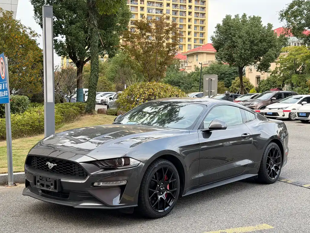 Ford Mustang 2018 — фото 2