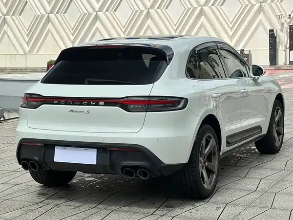 Porsche Macan 2022